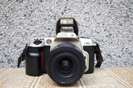 Nikon F60自動對焦單眼底片相機 香檳金色美品｜附原廠背帶｜原廠鏡頭(35mm-80mm)