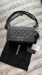 Chanel Boy 25 深灰做舊牛皮銀色窩釘手袋