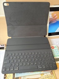 Apple  iPad keyboard 鍵盤