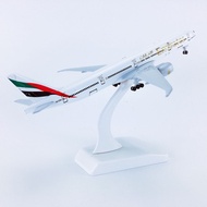 Emirates B777 aircraft model with 18cm wheels (Airplane model + display stand