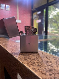 Zippo Tahun 1964 Antik Brushed Chrome, Hole (Second)