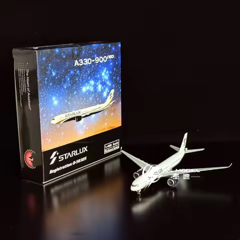 Phoenix 11928 Diecast 1:400 Scale Starlux Airlines A330-900neo B-58305 Static Simulation Collection
