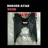 Bordes Atas Xeon / Dek Cover Body Bodi Hitam Pijakan Kaki / ORI YAMAHA 44D-F7481-00