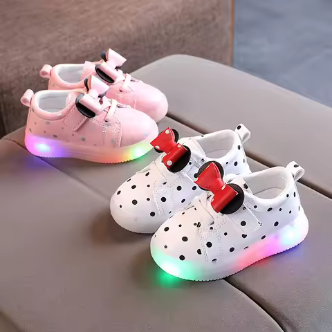 Children’s LED Shoes Kids Lighted Up Sneakers for Boys Girls Kids Glowing Sport Sneakers Toddler Bab