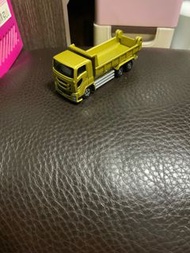 Tomica no 101 Isuzu giga