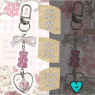 AURA glowing keychain with letters and names upon request, cute keychain for couples and groups of f
