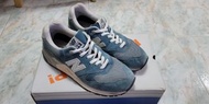 New balance 999