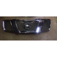 FRONT GRILL NISSAN D40 NAVARA(USED)2005-2010 ORIGINAL
