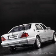 1:32Tiger Head Dash W140Alloy Car Model Simulation Sound and Light Pull Back Toy Car Collectible Orn