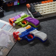 [Ready Stock] Hot-selling Carrot Gun Rubber Band Gun Children Decompression 1911 Mini 3D Gravity Sma