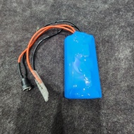 Khối pin 2S 2000mAH - 20A. (74V Cạn - 84V Đầy). Được đóng từ 2 cell pin Lithium 18650 Mới. Có mạch b