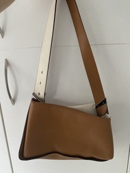 Dissona shoulder bag