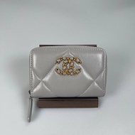 CHANEL 19拉鏈零錢包 灰色 31開