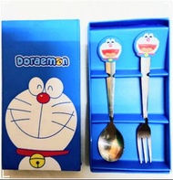 帳號內物品可併單限時大特價    Doraemon多啦A夢湯匙叉子2件組+合購哆啦A夢鍋蓋碗199元800ml冷-20~熱120℃(DE-235)19*16*10cm泡麵碗牛肉麵碗湯碗生日禮物聖誕禮物