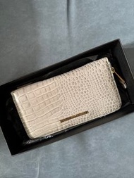 Emporio Armani 灰色壓紋長銀包