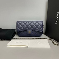 Chanel 深藍色金扣牛皮荔枝紋woc鏈條包