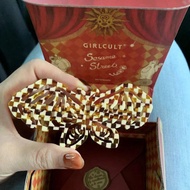 Gương Cầm Tay Girlcult Phát Sáng Trong Bóng Tối Túi Trang Điểm Kẹp Càng Cua Dụng Cụ Làm Đẹp Đồ Vật V