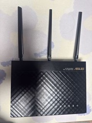 ASUS AC1900 雙頻 Gigabit 路由器