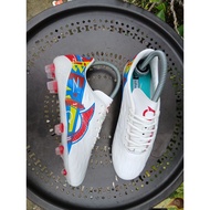 NEW Ortuseight libarte v4 children's soccer shoes free socks Size 33-38