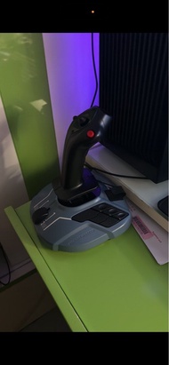 Thrustmaster T.16000M FCS 飛行搖桿