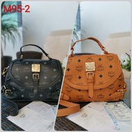 NEW ARRIVAL

MCM TOTE BAG
with Invoice Receipt
Code : M95

Material : PU Leather