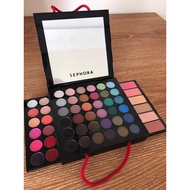 Make up palette sephora eyeshadow blush on lipstick countur All Available preloved