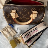 LV Speedy Bandoulière 20