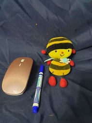 (c22)shinada company 可愛 小蜜蜂 沙包 顆粒 質感 娃娃 玩偶 布偶 喜感 翅膀 昆蟲 吊飾