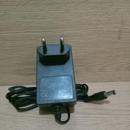 Bekas Pakai / Adaptor Mikrotik 24V/24 0.8A Jack 5.5