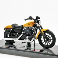 Motorcycle 1:18 2014 Sportster lron 883 (Harley-Davidson] [Maisto]
