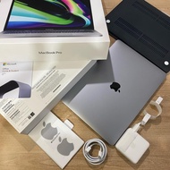 Macbook pro M1 256gb iBox garansi aktif