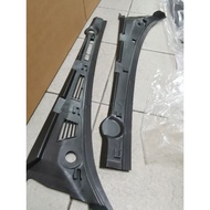 WINDSCREEN WIPER COVER BMW E36 (GENUINE BMW)