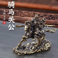 纯黄关羽铜摆件关公铜像骑马关公像微雕铜器摆件3.28Pure Yellow Guan Yu Bronze Ornament, Guan Gong Bronze Statue Riding a Hors
