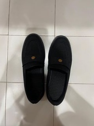 【超新】VIVAIA 37.5號 Loafer黑色鞋