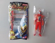 B-1櫃 ： 2019年 龍裝紅 燃燒強龍  騎士龍戰隊 龍裝者 SOFUBI HIRO  軟膠
