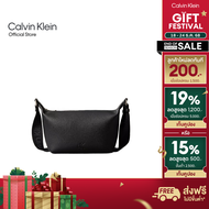 CALVIN KLEIN กระเป๋าสะพายข้างผู้หญิง Ultralight Shoulder Bag รุ่น 4K3131G UB1 - สีดำ