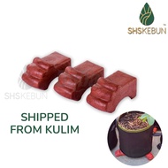 Baba Pot Feet 3 pcs per Pack Kaki Pasu 951 花盆脚 16.3 cm x 9.5 cm x 9.5 cm SHS KEBUN