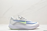 Nike Zoom Fly 4