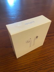 全新 未拆盒 Apple Airpods with charging case