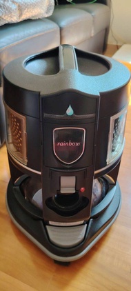 Rainbow 噴射吸塵機連配件（送拍打機吸塵滿）