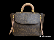 FIONแบรนด์แท้💯สินค้ามือสองของแท้