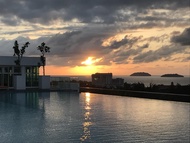 日落海景度假公寓@無級大道 (Sunset Seaview Vacation Condos @ Infinity Avenue)