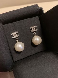 Chanel 珍珠耳環