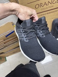 Adidas Ultra Boost （沒有鞋墊）