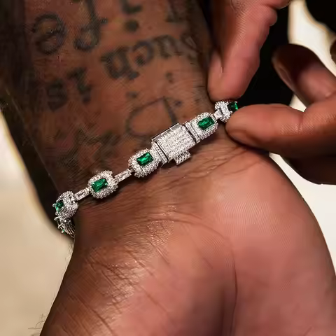 ESKEEM Fashion Jewelry Iced Emerald Cushion Cut Diamond Bracelet White Gold Inlaid Green Baguette Zi