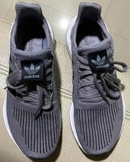 正版愛迪達ADIDAS SWIFT RUN 輕量跑鞋CQ2109。特價~『998元』~！