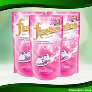 น้ำยารีดผ้าเรียบ สีชมพู ไฟน์ไลน์ 450 มล. (แพ็ค3ถุง) Fabric Softener Pink Fineline น้ำยา รีดผ้า น้ำยา