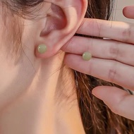 2026S999 sterling silver Hetian jade color earrings ar S999纯银和田玉色耳钉简约轻奢百搭小巧精致高级感耳饰夏百搭潮de5.8A