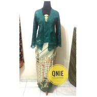 SET KEBAYA KUTU BARU + SKIRT BATIK