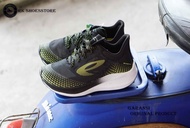 Sepatu Running Sneakers 910 NINETEN HAZE 1.5 Hitam Hijau Neon